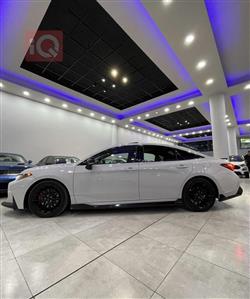 تۆیۆتا ئەڤەلۆن